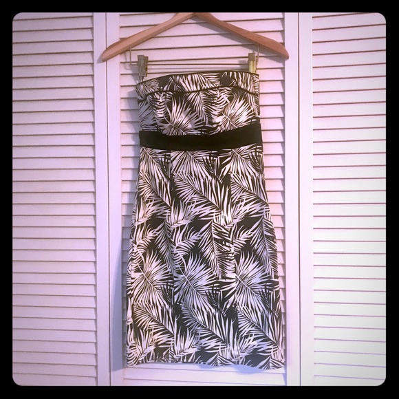 Tropical Strapless Dress - Picture 1 of 3